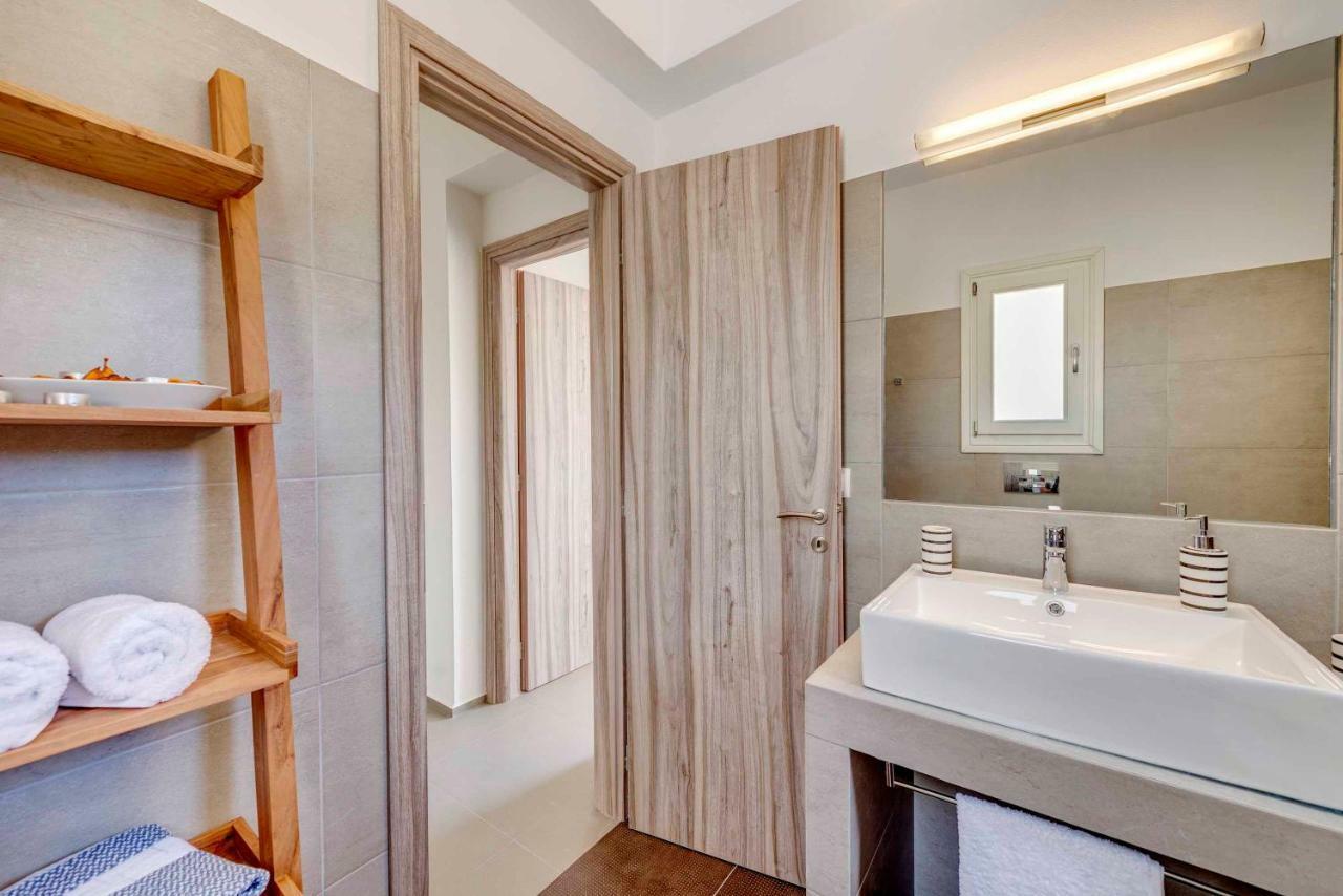 Villa Alba In Syros With Private Jacuzzi อาโซลิมโนส ภายนอก รูปภาพ