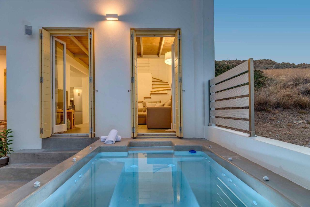 Villa Alba In Syros With Private Jacuzzi อาโซลิมโนส ภายนอก รูปภาพ