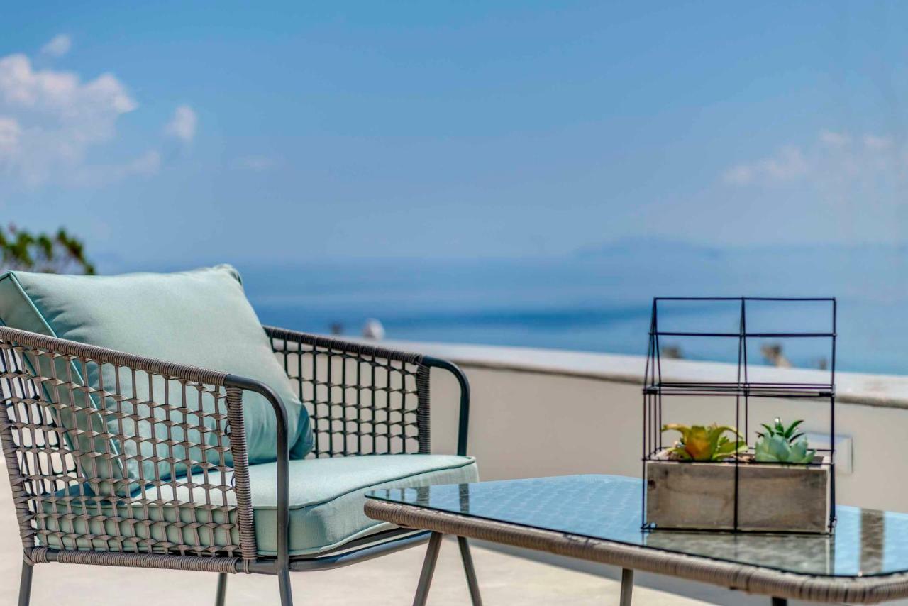 Villa Alba In Syros With Private Jacuzzi อาโซลิมโนส ภายนอก รูปภาพ
